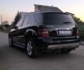 Черный Мерседес МЛ 350, объемом двигателя 3.5 л и пробегом 184 тыс. км за 13900 $, фото 6 на Automoto.ua