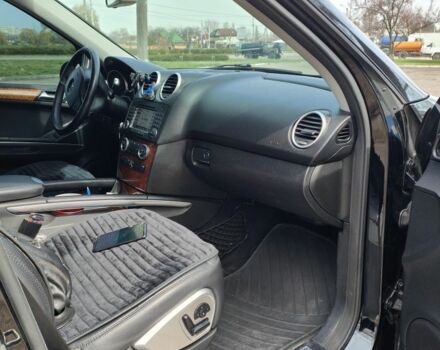 Чорний Мерседес МЛ 350, об'ємом двигуна 3.5 л та пробігом 194 тис. км за 11000 $, фото 18 на Automoto.ua