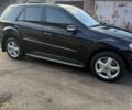 Черный Мерседес МЛ 350, объемом двигателя 3.5 л и пробегом 230 тыс. км за 12800 $, фото 1 на Automoto.ua