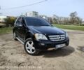 Чорний Мерседес МЛ 350, об'ємом двигуна 3.5 л та пробігом 194 тис. км за 11000 $, фото 1 на Automoto.ua