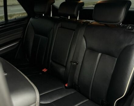 Черный Мерседес МЛ 350, объемом двигателя 3 л и пробегом 340 тыс. км за 15500 $, фото 3 на Automoto.ua