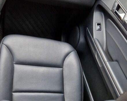 Черный Мерседес МЛ 350, объемом двигателя 3 л и пробегом 334 тыс. км за 17300 $, фото 7 на Automoto.ua