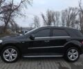 Черный Мерседес МЛ 350, объемом двигателя 3 л и пробегом 334 тыс. км за 17300 $, фото 1 на Automoto.ua
