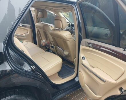 Чорний Мерседес МЛ 350, об'ємом двигуна 3 л та пробігом 345 тис. км за 13500 $, фото 13 на Automoto.ua