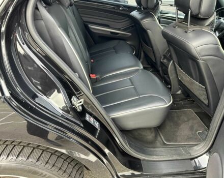 Черный Мерседес МЛ 350, объемом двигателя 3.5 л и пробегом 128 тыс. км за 15200 $, фото 20 на Automoto.ua