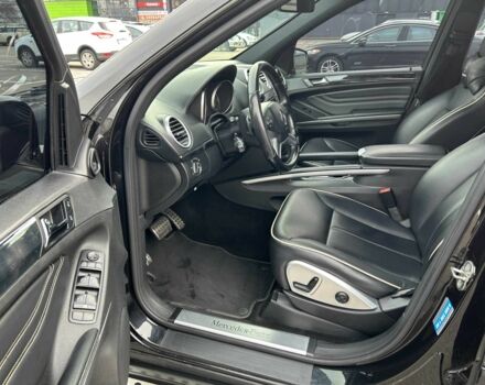 Черный Мерседес МЛ 350, объемом двигателя 3.5 л и пробегом 128 тыс. км за 15200 $, фото 18 на Automoto.ua