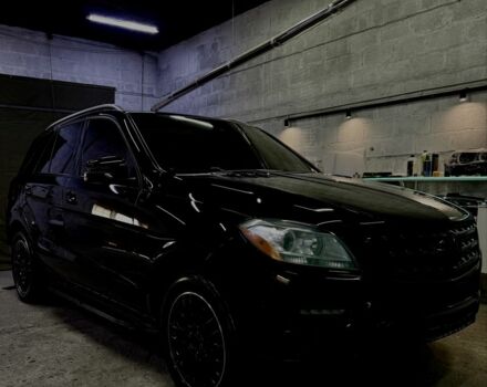 Черный Мерседес МЛ 350, объемом двигателя 3 л и пробегом 260 тыс. км за 15000 $, фото 10 на Automoto.ua