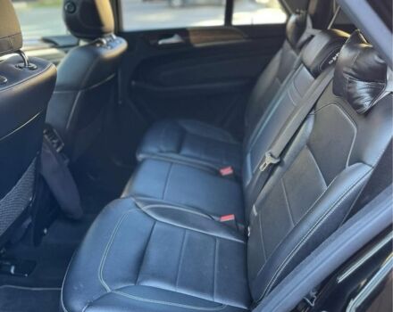 Мерседес МЛ 350 2011 в Ровно на Automoto.ua Черный Мерседес МЛ 350, объемом двигателя 3 л и пробегом 260 тыс. км за 20000 $, фото 8 на Automoto.ua