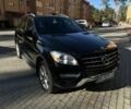 Мерседес МЛ 350 2011 в Ровно на Automoto.ua Черный Мерседес МЛ 350, объемом двигателя 3 л и пробегом 260 тыс. км за 20000 $, фото 1 на Automoto.ua