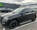Черный Мерседес МЛ 350, объемом двигателя 3.5 л и пробегом 128 тыс. км за 15200 $, фото 1 на Automoto.ua