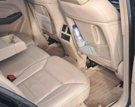 Чорний Мерседес МЛ 350, об'ємом двигуна 3 л та пробігом 2 тис. км за 24500 $, фото 5 на Automoto.ua