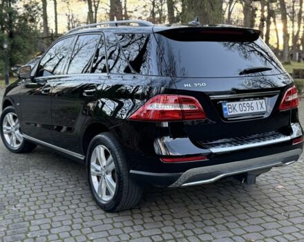 Чорний Мерседес МЛ 350, об'ємом двигуна 3 л та пробігом 274 тис. км за 19700 $, фото 2 на Automoto.ua
