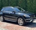 Черный Мерседес МЛ 350, объемом двигателя 3 л и пробегом 293 тыс. км за 24000 $, фото 1 на Automoto.ua