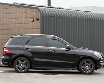 Черный Мерседес МЛ 350, объемом двигателя 3.5 л и пробегом 331 тыс. км за 16950 $, фото 4 на Automoto.ua