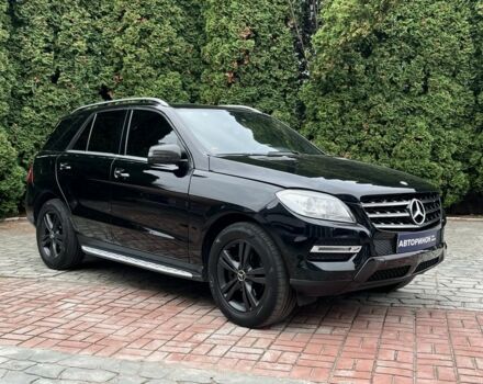 Черный Мерседес МЛ 350, объемом двигателя 3.5 л и пробегом 109 тыс. км за 19800 $, фото 1 на Automoto.ua