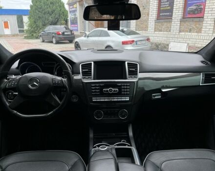 Черный Мерседес МЛ 350, объемом двигателя 3.5 л и пробегом 109 тыс. км за 19800 $, фото 21 на Automoto.ua