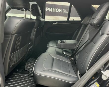 Черный Мерседес МЛ 350, объемом двигателя 3.5 л и пробегом 109 тыс. км за 19800 $, фото 19 на Automoto.ua