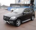Черный Мерседес МЛ 350, объемом двигателя 3 л и пробегом 255 тыс. км за 25000 $, фото 1 на Automoto.ua