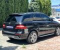 Черный Мерседес МЛ 350, объемом двигателя 3 л и пробегом 293 тыс. км за 24000 $, фото 3 на Automoto.ua