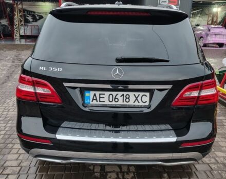 Черный Мерседес МЛ 350, объемом двигателя 3.5 л и пробегом 120 тыс. км за 23000 $, фото 4 на Automoto.ua