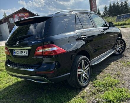 Черный Мерседес МЛ 350, объемом двигателя 3 л и пробегом 350 тыс. км за 29950 $, фото 1 на Automoto.ua