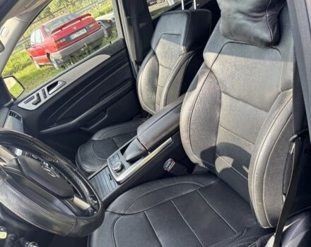 Черный Мерседес МЛ 350, объемом двигателя 3 л и пробегом 350 тыс. км за 29950 $, фото 6 на Automoto.ua