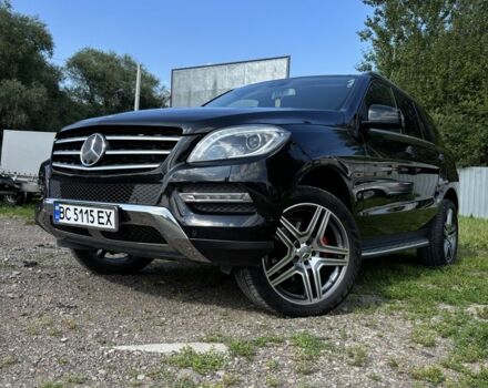 Черный Мерседес МЛ 350, объемом двигателя 3 л и пробегом 350 тыс. км за 29950 $, фото 2 на Automoto.ua