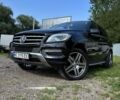 Черный Мерседес МЛ 350, объемом двигателя 3 л и пробегом 350 тыс. км за 29950 $, фото 2 на Automoto.ua