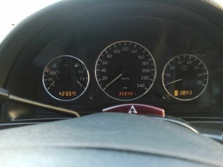 Мерседес МЛ 350 2003 в Киеве на Automoto.ua Черный Мерседес МЛ 350, объемом двигателя 3.7 л и пробегом 350 тыс. км за 5950 $, фото 1 на Automoto.ua