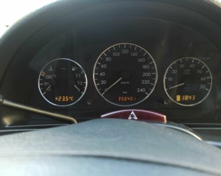 Мерседес МЛ 350 2003 в Киеве на Automoto.ua Черный Мерседес МЛ 350, объемом двигателя 3.7 л и пробегом 350 тыс. км за 5950 $, фото 1 на Automoto.ua