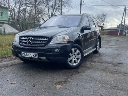 Черный Мерседес МЛ 350, объемом двигателя 3.5 л и пробегом 2 тыс. км за 10200 $, фото 1 на Automoto.ua