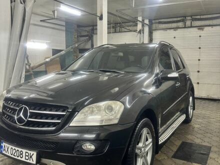 Чорний Мерседес МЛ 350, об'ємом двигуна 3.5 л та пробігом 241 тис. км за 9500 $, фото 1 на Automoto.ua