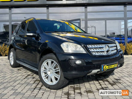 Мерседес МЛ 350 2007 в Мукачеве на Automoto.ua Черный Мерседес МЛ 350, объемом двигателя 3.5 л и пробегом 240 тыс. км за 12700 $, фото 1 на Automoto.ua
