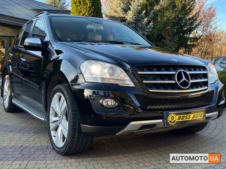 Мерседес МЛ 350 2010 в Львове на Automoto.ua Черный Мерседес МЛ 350, объемом двигателя 3.5 л и пробегом 282 тыс. км за 19100 $, фото 1 на Automoto.ua