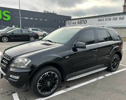 Черный Мерседес МЛ 350, объемом двигателя 3.5 л и пробегом 128 тыс. км за 15200 $, фото 1 на Automoto.ua