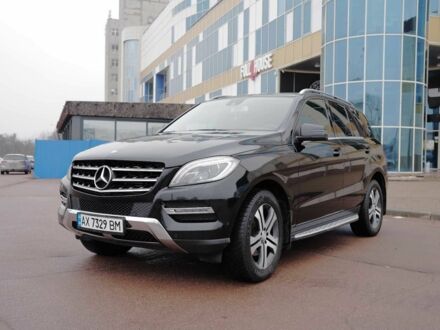 Чорний Мерседес МЛ 350, об'ємом двигуна 3 л та пробігом 255 тис. км за 25000 $, фото 1 на Automoto.ua