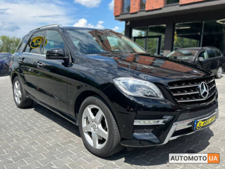 Мерседес МЛ 350 2013 в Черновцах на Automoto.ua Черный Мерседес МЛ 350, объемом двигателя 3 л и пробегом 205 тыс. км за 28000 $, фото 1 на Automoto.ua