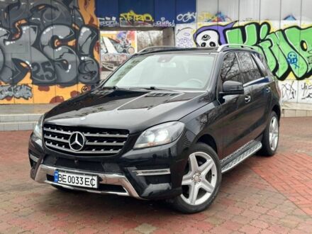 Черный Мерседес МЛ 350, объемом двигателя 3.5 л и пробегом 120 тыс. км за 18900 $, фото 1 на Automoto.ua