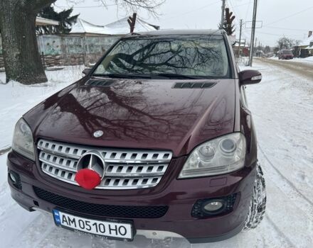 Червоний Мерседес МЛ 350, об'ємом двигуна 3.5 л та пробігом 275 тис. км за 8900 $, фото 1 на Automoto.ua