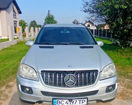 Серый Мерседес МЛ 350, объемом двигателя 3.5 л и пробегом 303 тыс. км за 8999 $, фото 16 на Automoto.ua