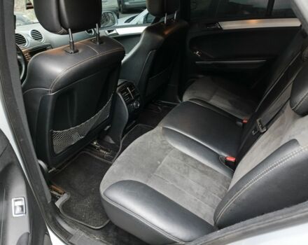 Серый Мерседес МЛ 350, объемом двигателя 3.5 л и пробегом 309 тыс. км за 8700 $, фото 2 на Automoto.ua