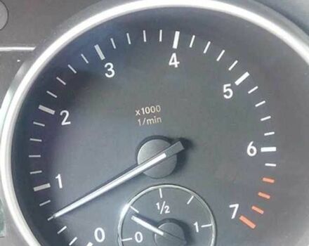 Серый Мерседес МЛ 350, объемом двигателя 3.5 л и пробегом 213 тыс. км за 10900 $, фото 18 на Automoto.ua