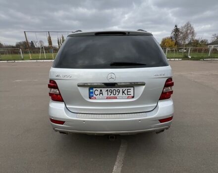 Серый Мерседес МЛ 350, объемом двигателя 3.5 л и пробегом 249 тыс. км за 9599 $, фото 10 на Automoto.ua