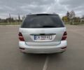 Серый Мерседес МЛ 350, объемом двигателя 3.5 л и пробегом 249 тыс. км за 9599 $, фото 10 на Automoto.ua
