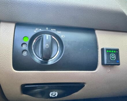 Серый Мерседес МЛ 350, объемом двигателя 3.5 л и пробегом 294 тыс. км за 11000 $, фото 5 на Automoto.ua