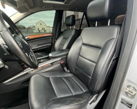 Серый Мерседес МЛ 350, объемом двигателя 3.5 л и пробегом 249 тыс. км за 9599 $, фото 18 на Automoto.ua