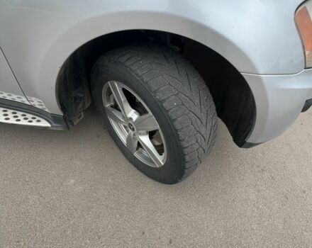 Серый Мерседес МЛ 350, объемом двигателя 3.5 л и пробегом 249 тыс. км за 9599 $, фото 9 на Automoto.ua