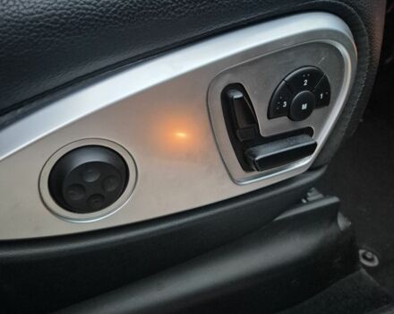 Серый Мерседес МЛ 350, объемом двигателя 3.5 л и пробегом 180 тыс. км за 11100 $, фото 7 на Automoto.ua