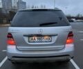 Серый Мерседес МЛ 350, объемом двигателя 3.5 л и пробегом 234 тыс. км за 11200 $, фото 3 на Automoto.ua