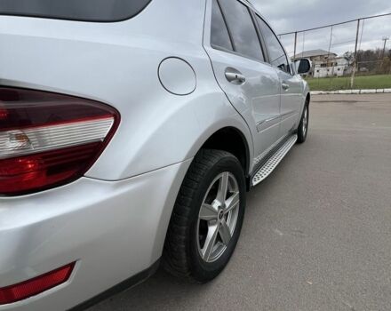 Серый Мерседес МЛ 350, объемом двигателя 3.5 л и пробегом 249 тыс. км за 9599 $, фото 8 на Automoto.ua